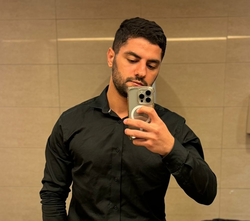 Older Amir